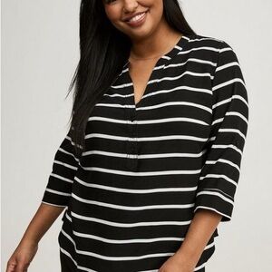 Torrid Harper Challis 3/4 Sleeve Top Staycay Stripe Deep Black